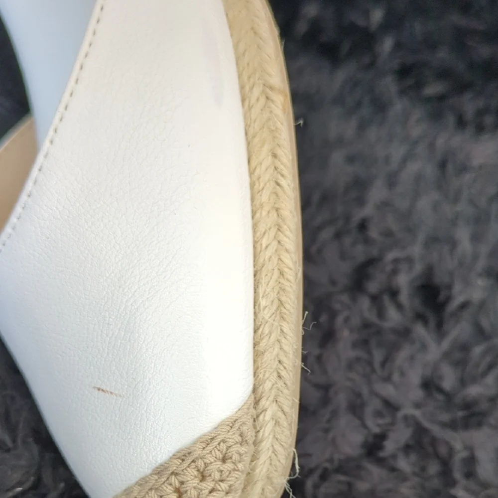 Dream Pairs White and Tan Espadrille Wedge Sandals